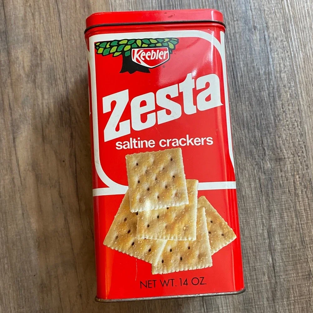 Vintage 1971 Keebler Zesta Saltine Crackers Tin Red 14oz Metal Storage Box USA